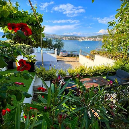 Beach Holiday Home With Private Jacuzzi & Parking Трогир Экстерьер фото